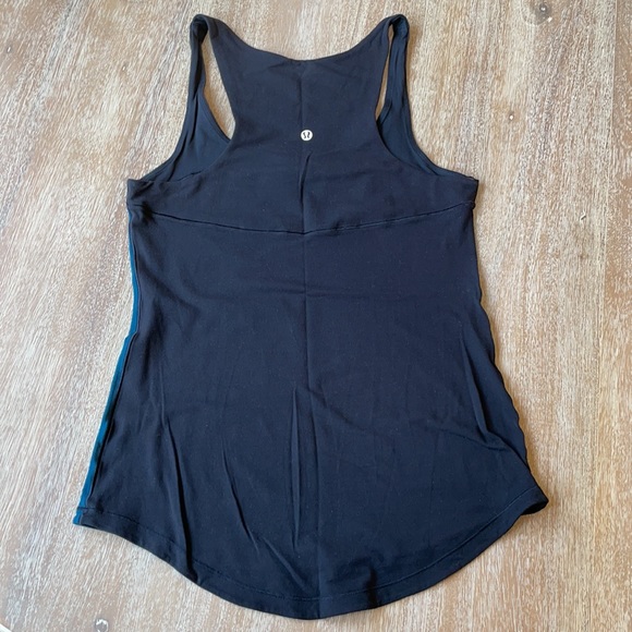 Lululemon Razorback Tank Top Size 8 - Picture 6 of 12